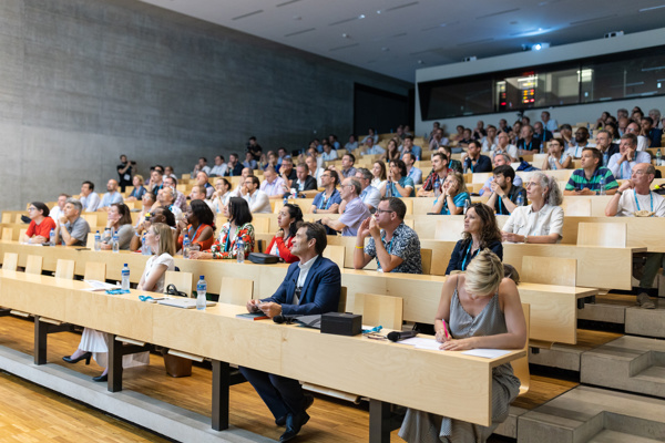 Stemutz Photo Heg 30Ans Olivier Curty 2000Px 0T3A7093 Olivier Curty anlässlich des 30-jährigen Jubiläums der HEG Freiburg, offizieller Festansprache