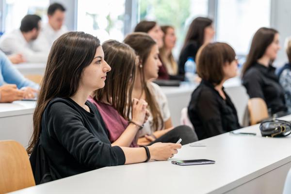 UBS HEG FR Innovation Challenge Winners 2019 (03)