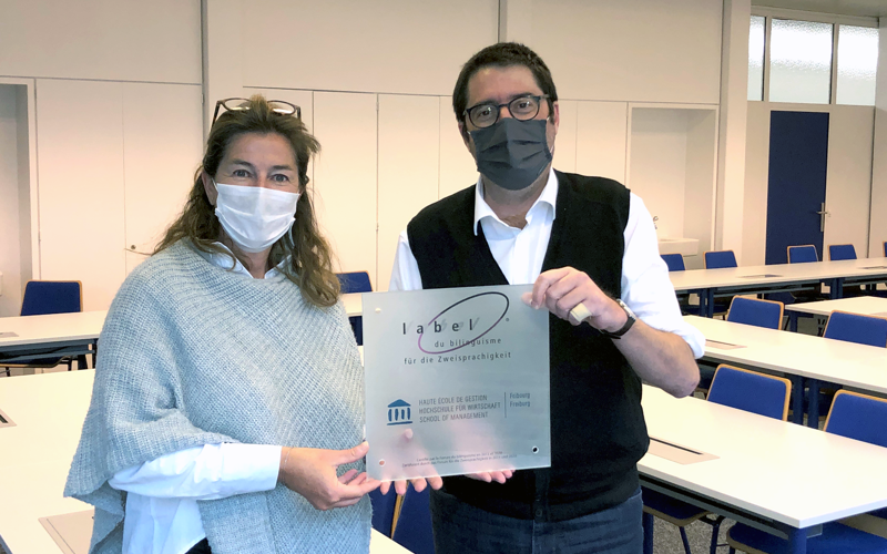 Virginie Borel, directrice Forum du bilinguisme et Beat Achermann, directeur adjoint HEG-FR