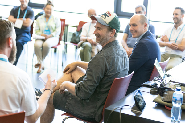 Interaktion mit dem Publikum während der Feier zum 30-jährigen Jubiläum der HEG Freiburg